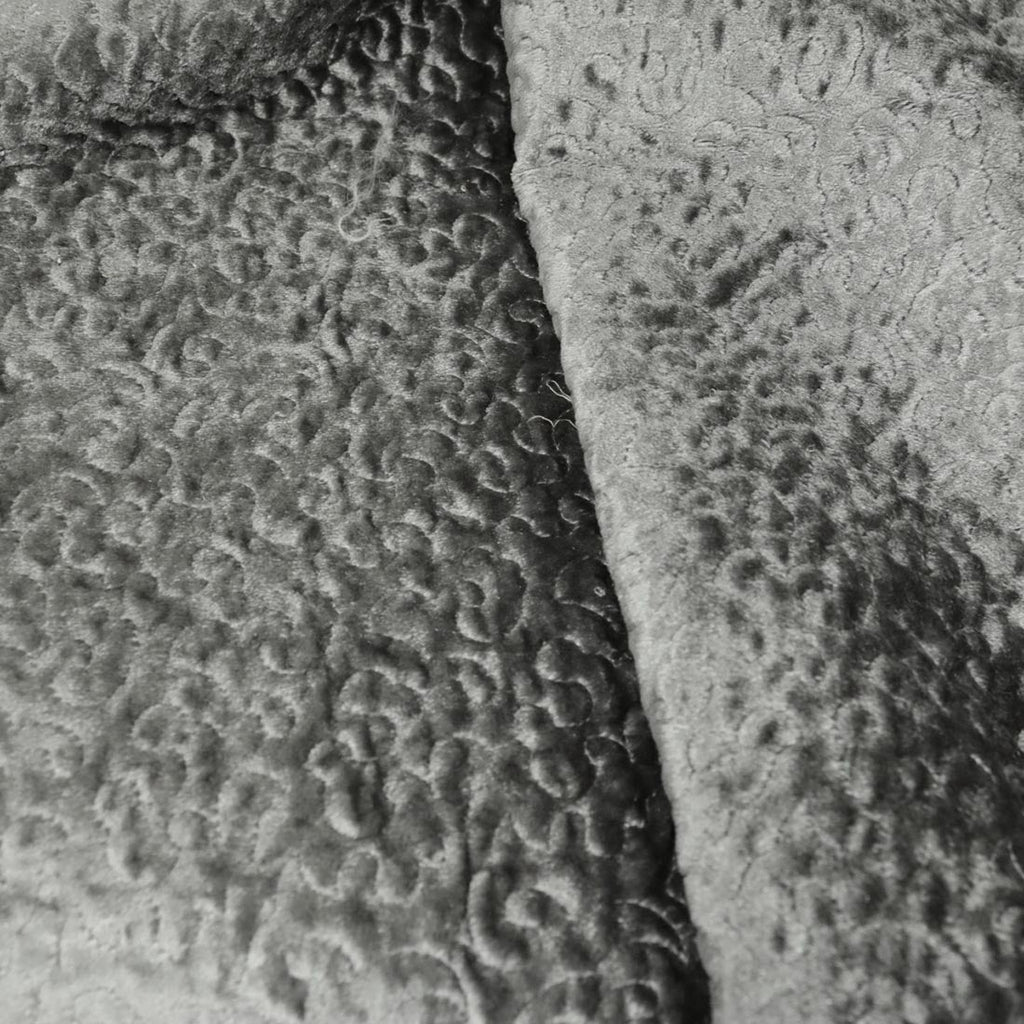 Monte Carlo, Monaco -Embroidered design on a metallic panne velvet