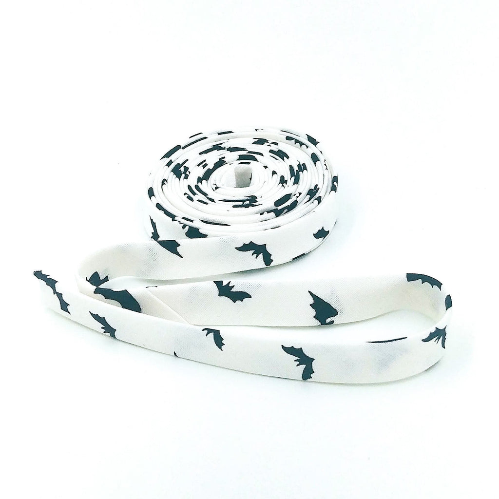 Double Fold Bias Tape 1/2'' Bats White Black Halloween Bias Binding