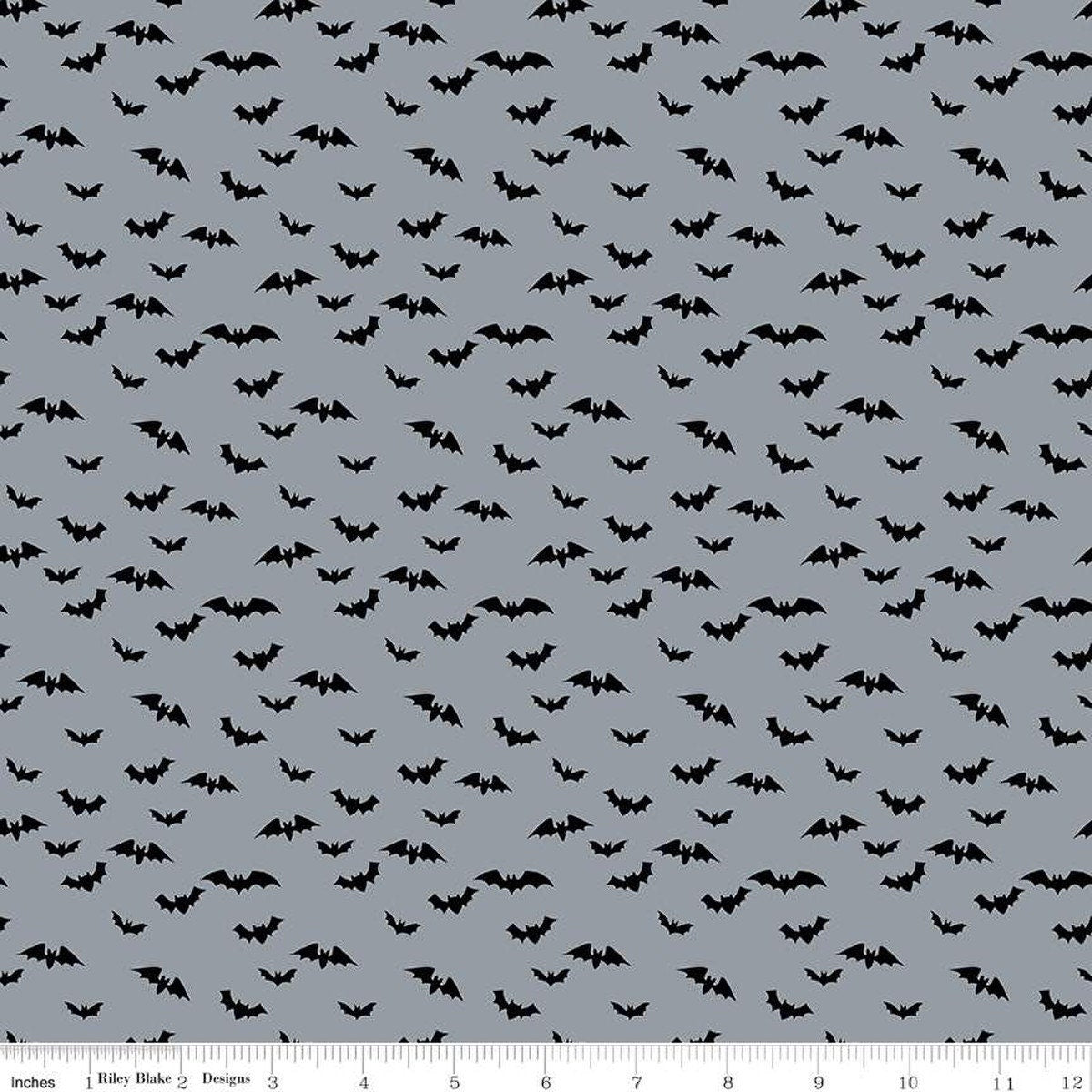 Double Fold Bias Tape 1/2'' Sophisticated Halloween Bats Fog Gray Binding