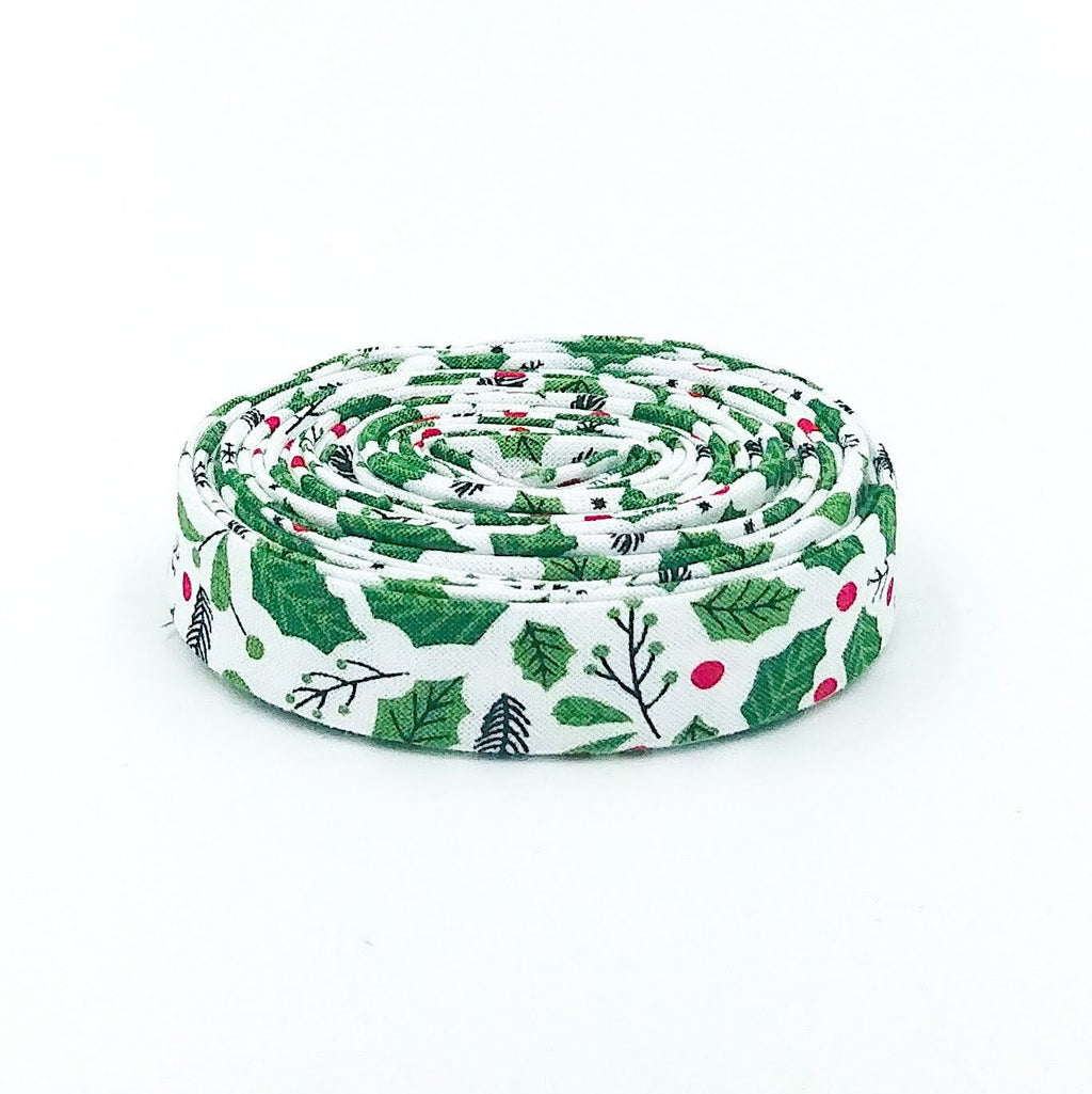 Double Fold Bias Tape 1/2'' The Christmas Magic Holly White Binding