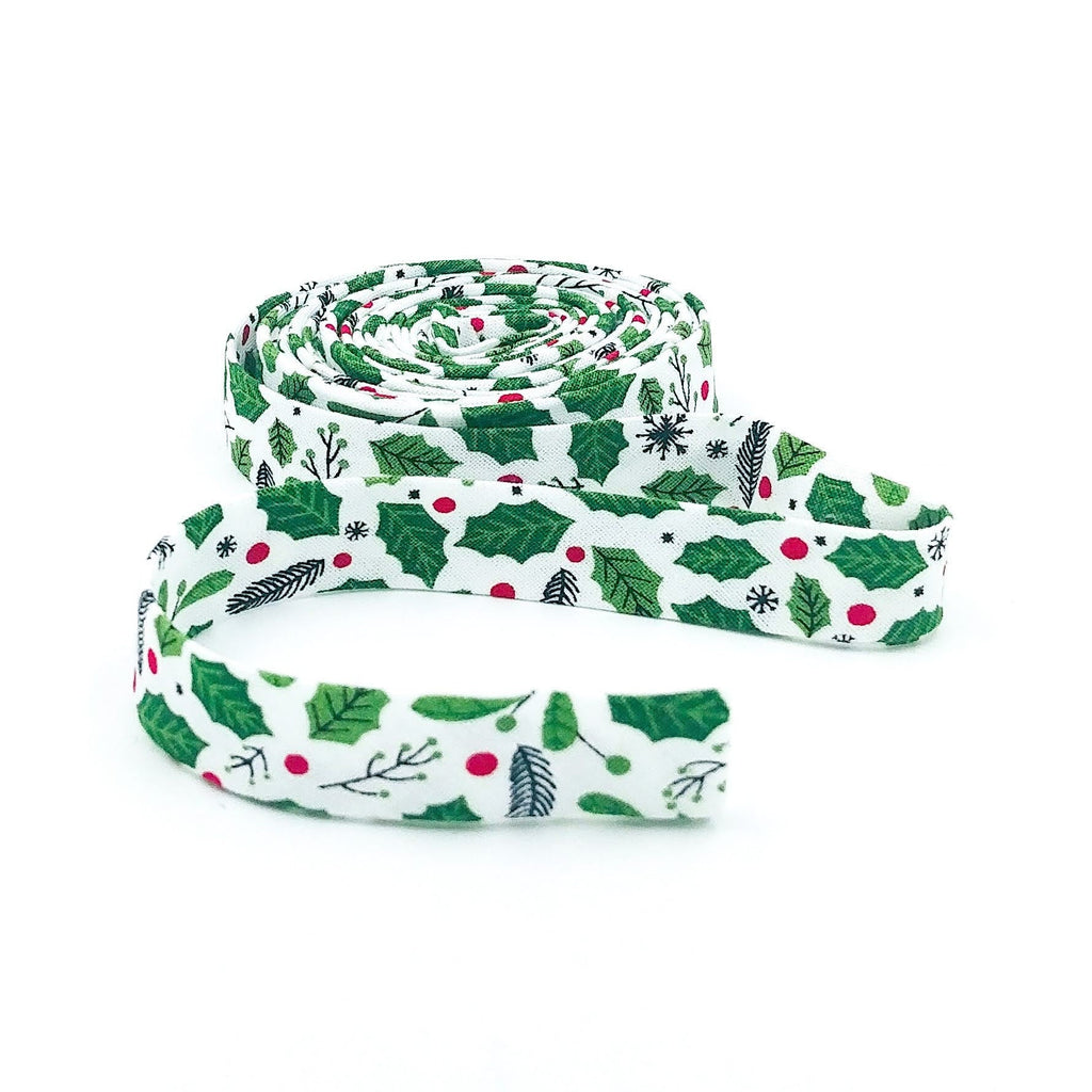 Double Fold Bias Tape 1/2'' The Christmas Magic Holly White Binding